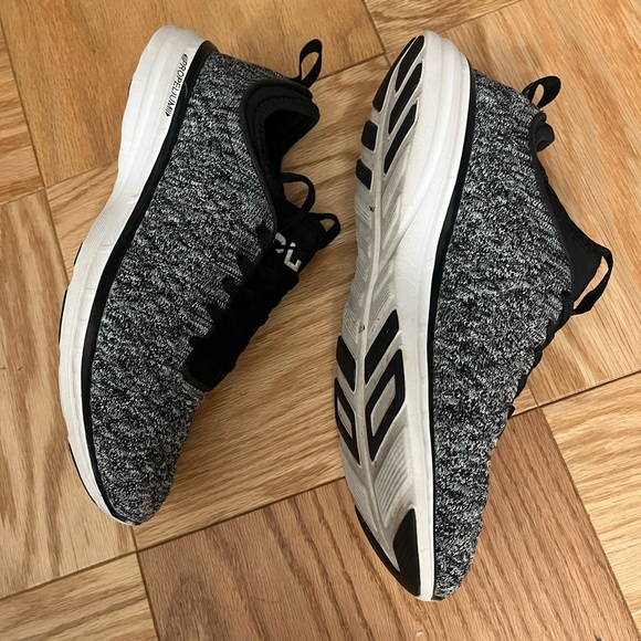 APL Women’s Techloom Phantom sneakers, size 7.5 - Picture 7 of 7